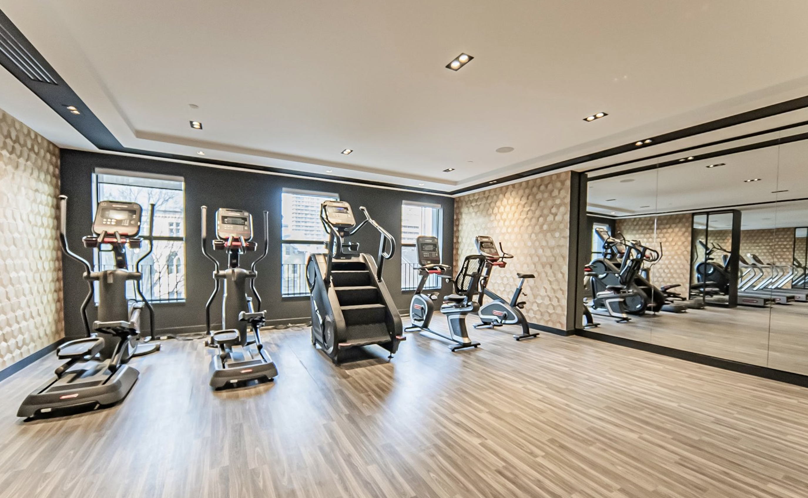 Flex Plus - Dalhousie -  Toronto - Financial District